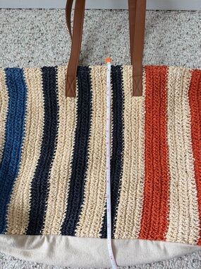 Rays for Days Striped Crochet Shoulder Tote in Navy, Cream -NWOT